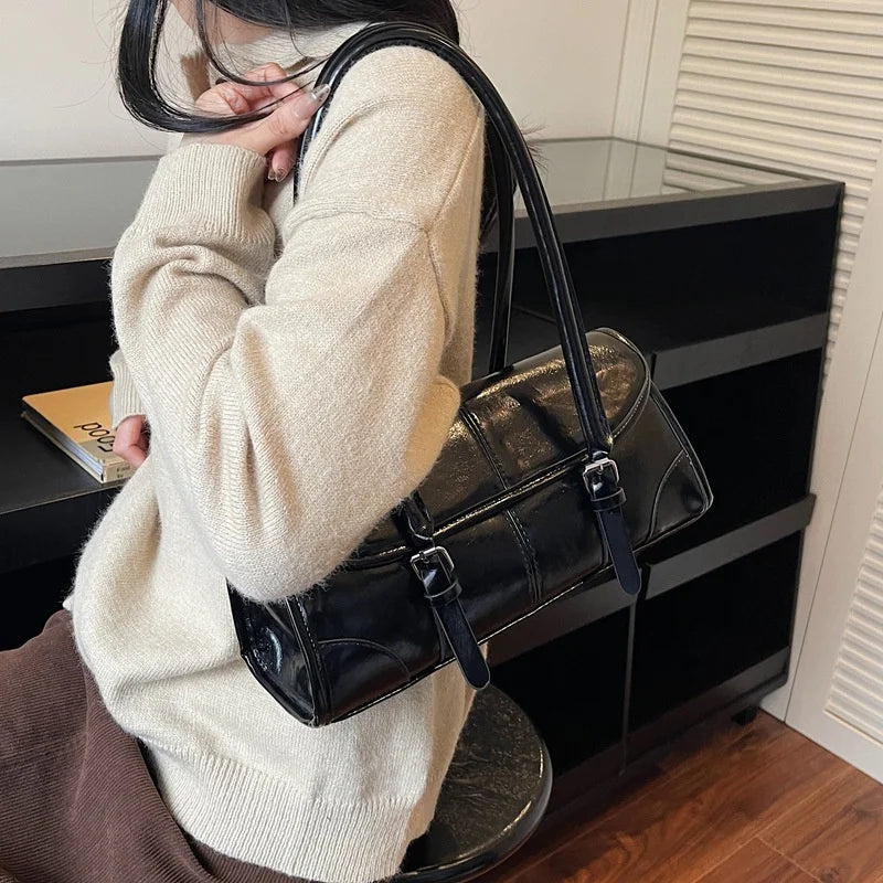 Burgundy Magnetic Buckle Leather Shoulder Bag
